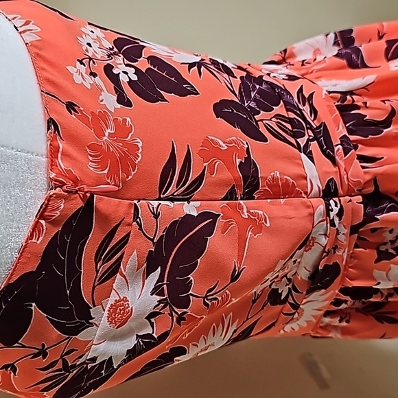 AnnTaylor One Shoulder Pink Floral Long Sleeve Blouse Size 2 - Picture 6 of 9